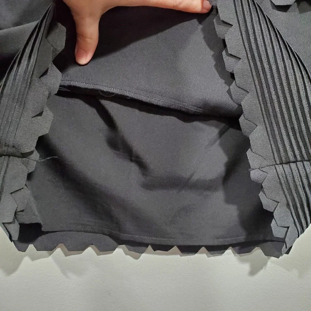 Banana Republic Women's Black Lined Layered Ruffle Mini Skirt Side Zip Size 6